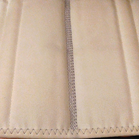 Like New Motif Medical Pregnancy Support Belly Band-Relieves Pressure - Picture 8 of 11